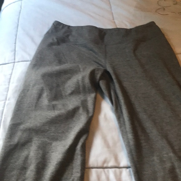 Soybu Pants - Women’s yoga pants. M. Soybu Soybu Pants - Women’s yoga pants. M. Soybu